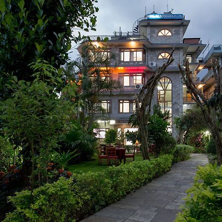 Hotel Tulsi Покхара Екстер'єр фото