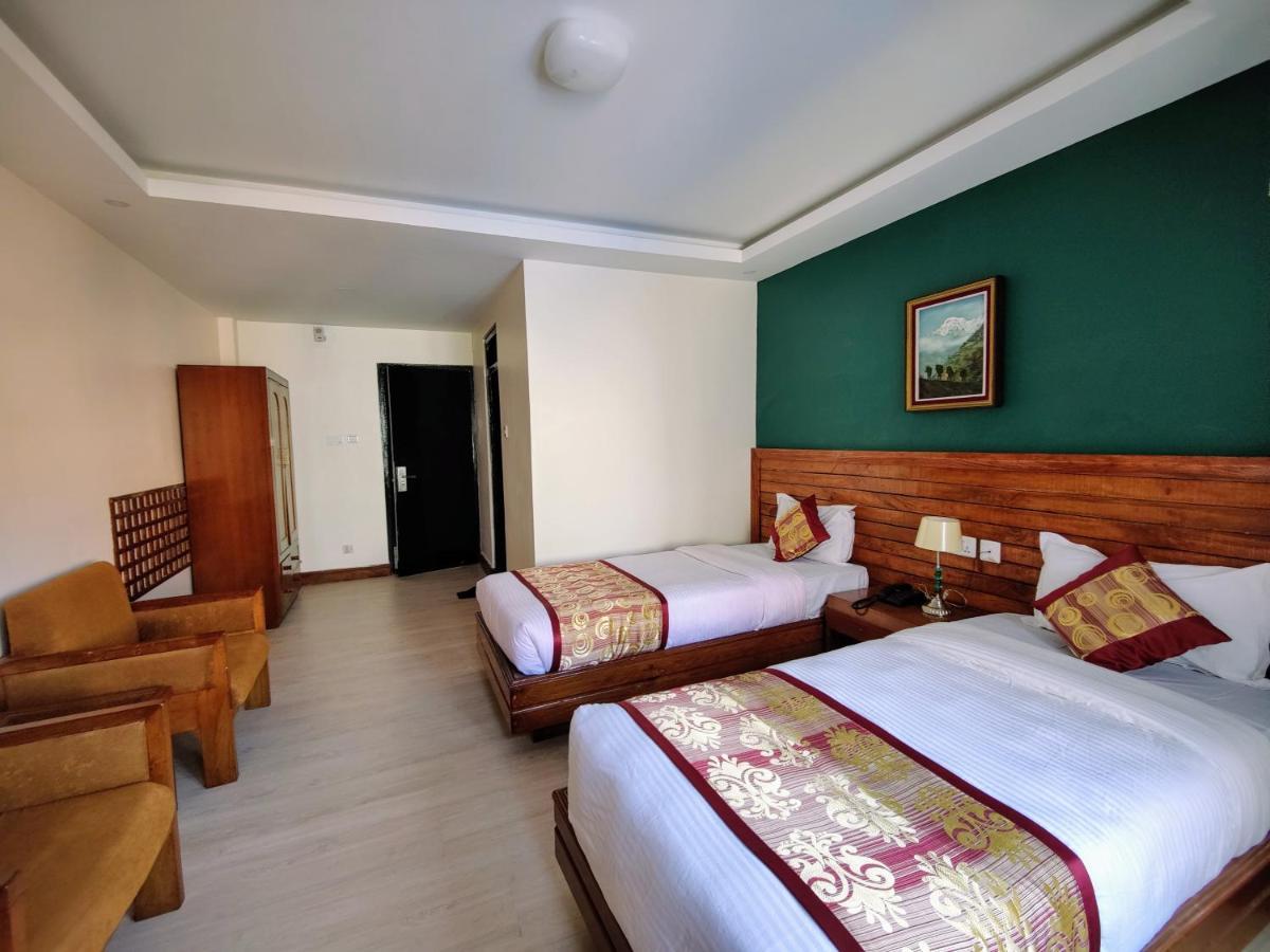 Hotel Tulsi Покхара Екстер'єр фото