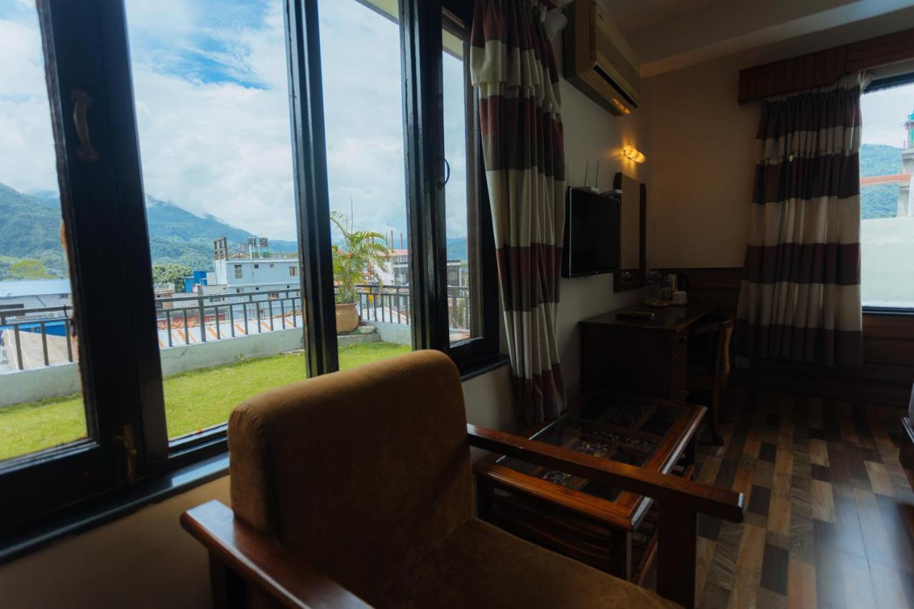 Hotel Tulsi Покхара Екстер'єр фото