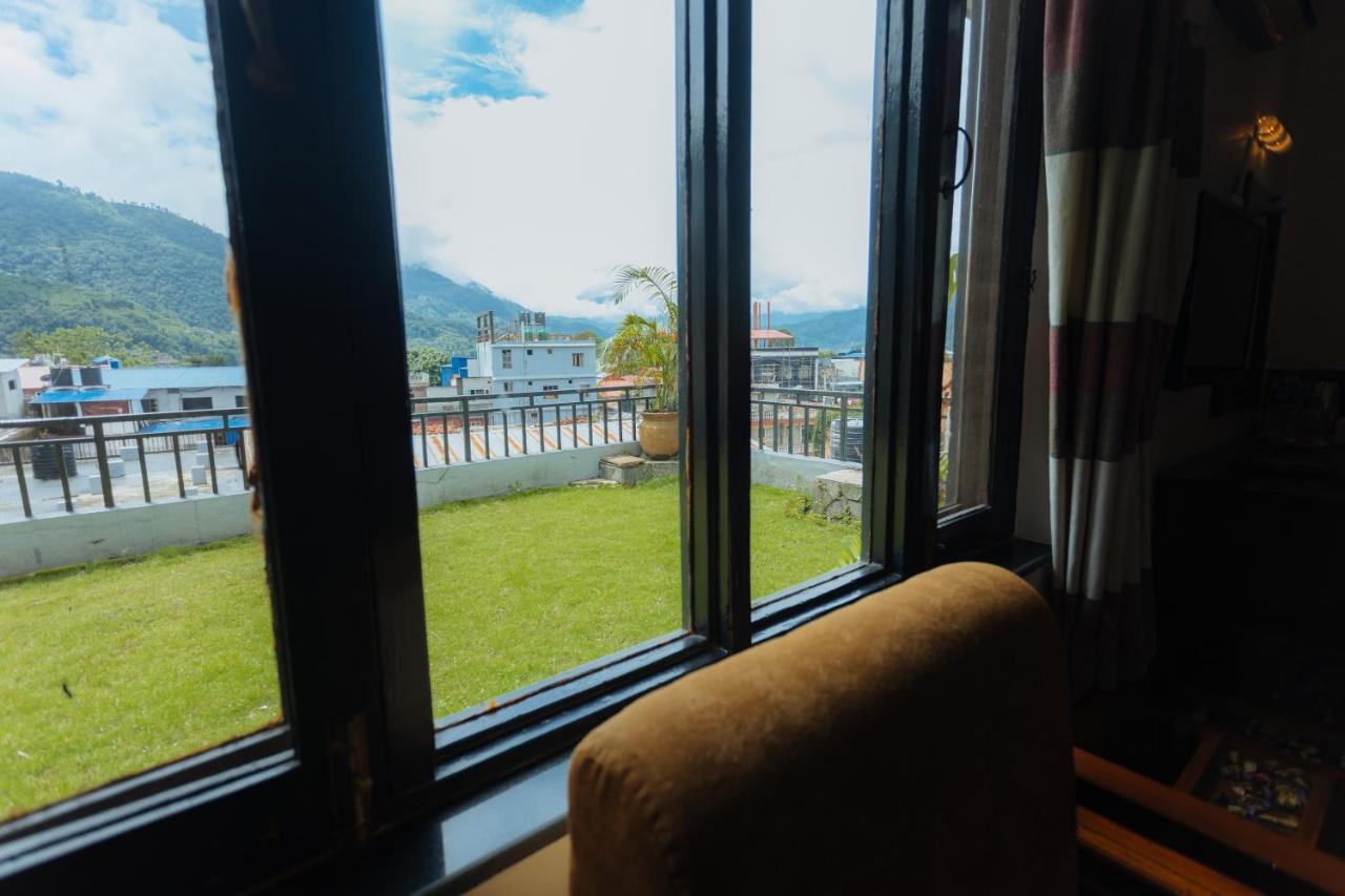 Hotel Tulsi Покхара Екстер'єр фото