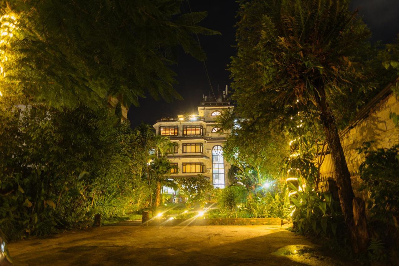 Hotel Tulsi Покхара Екстер'єр фото