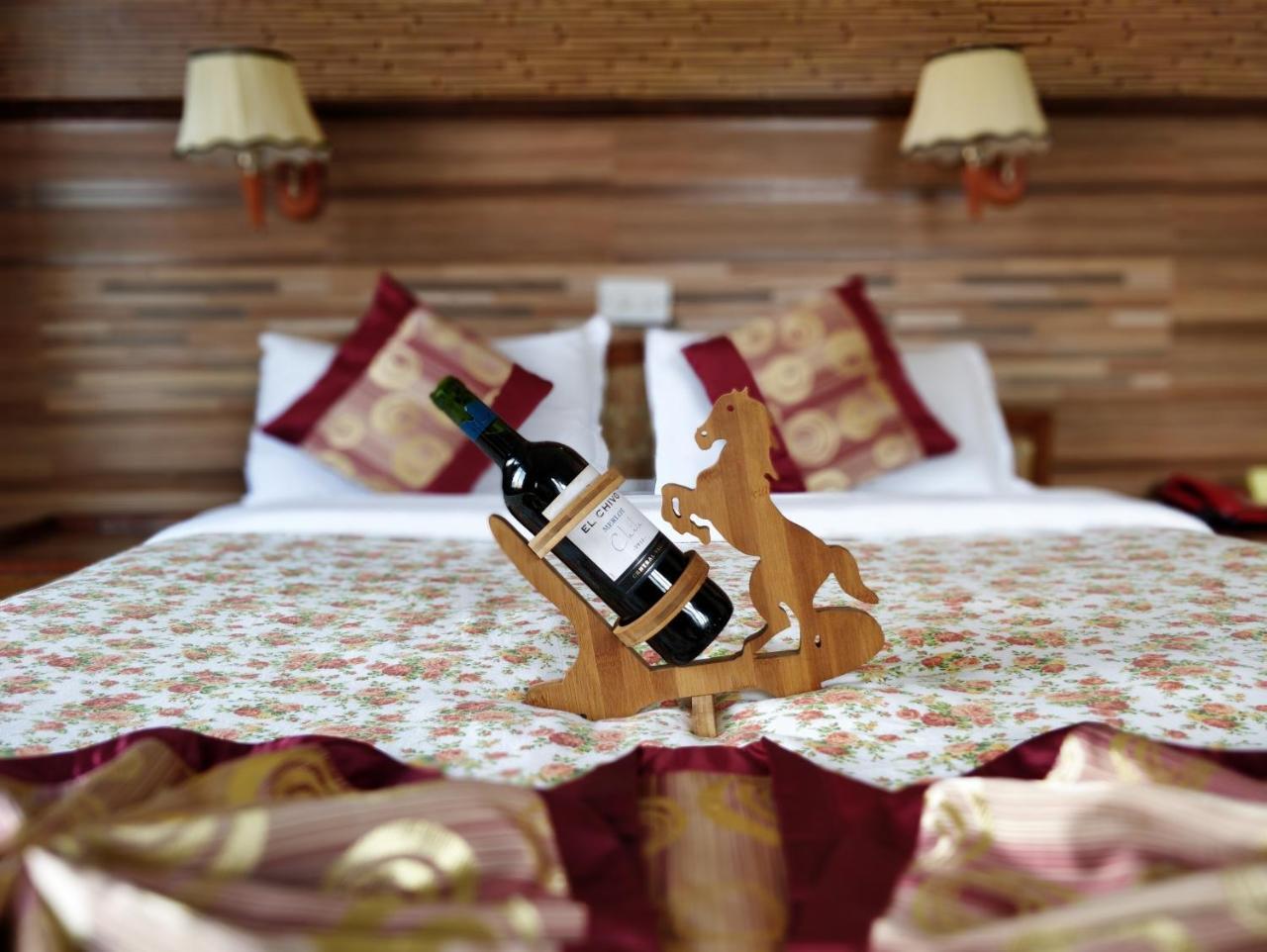 Hotel Tulsi Покхара Екстер'єр фото